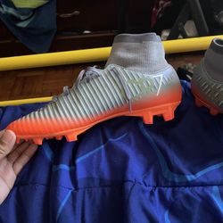 NIKE MERCURIAL VICTORY VI CR7 CHAPTER 4 FG SIZE 8
