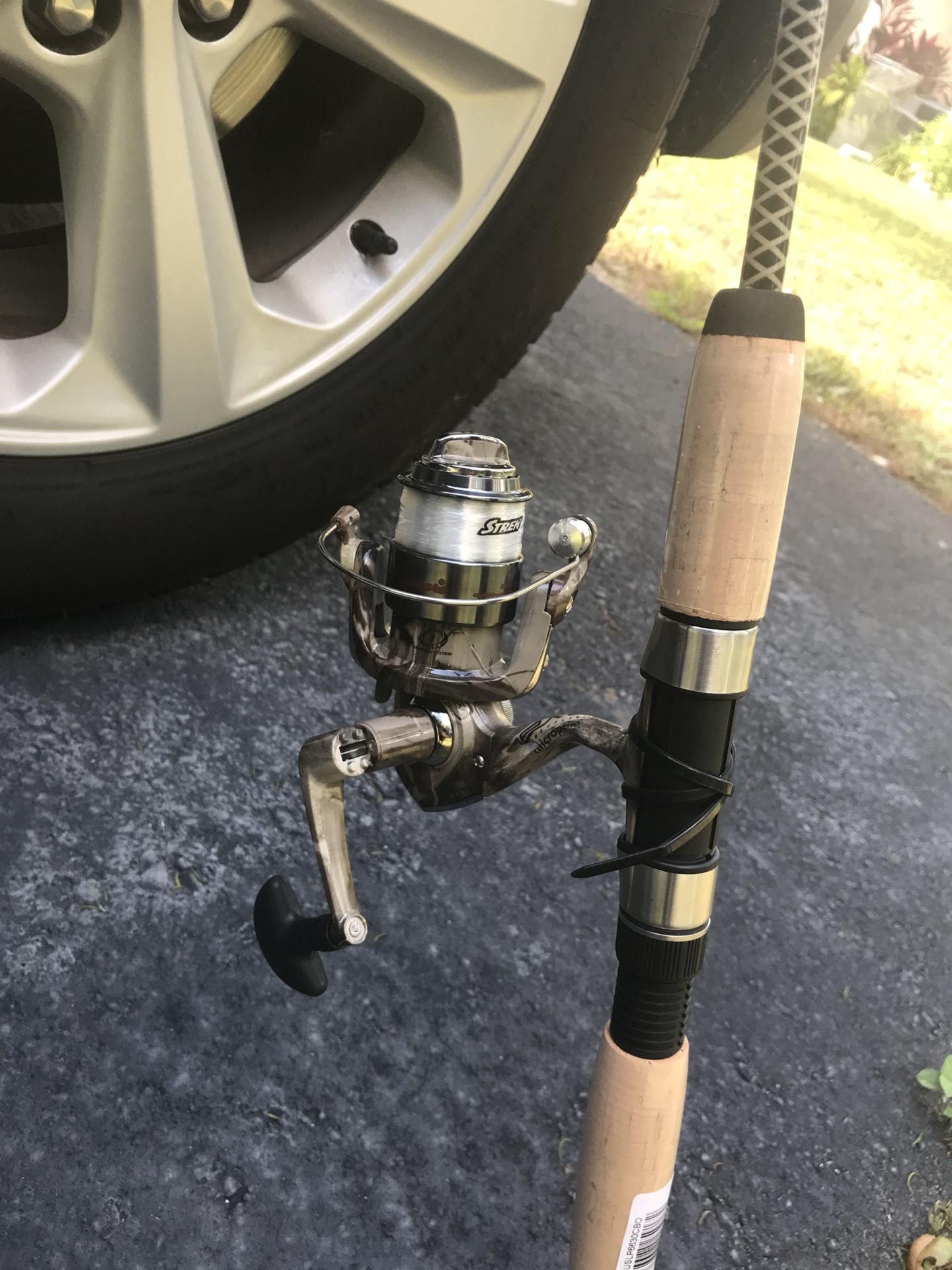 New Ugly Stik Camo Combo Fishing Rod And Reel