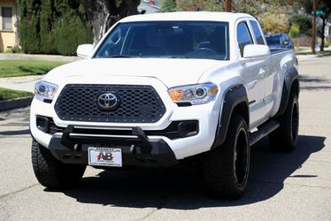 2019 Toyota Tacoma Access Cab 6.1ft Long Bed CLEAN TITLE