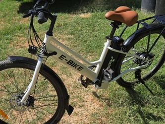 2025 E-Bike 26'' Electric Bike for Adults