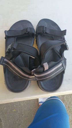 Men's sandals Size 13