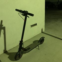 MaxShot Electric Scooter