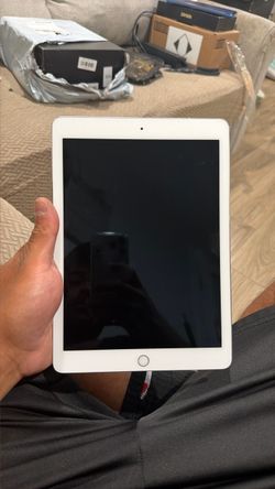 Apple iPad  pro 9.7 in