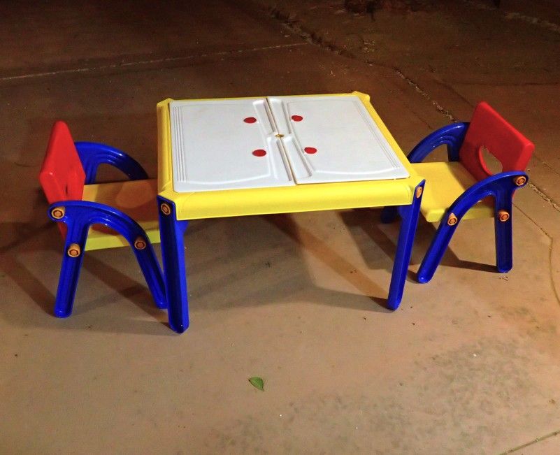 5 in 1 Playcenter Table and Chairs for Toddlers