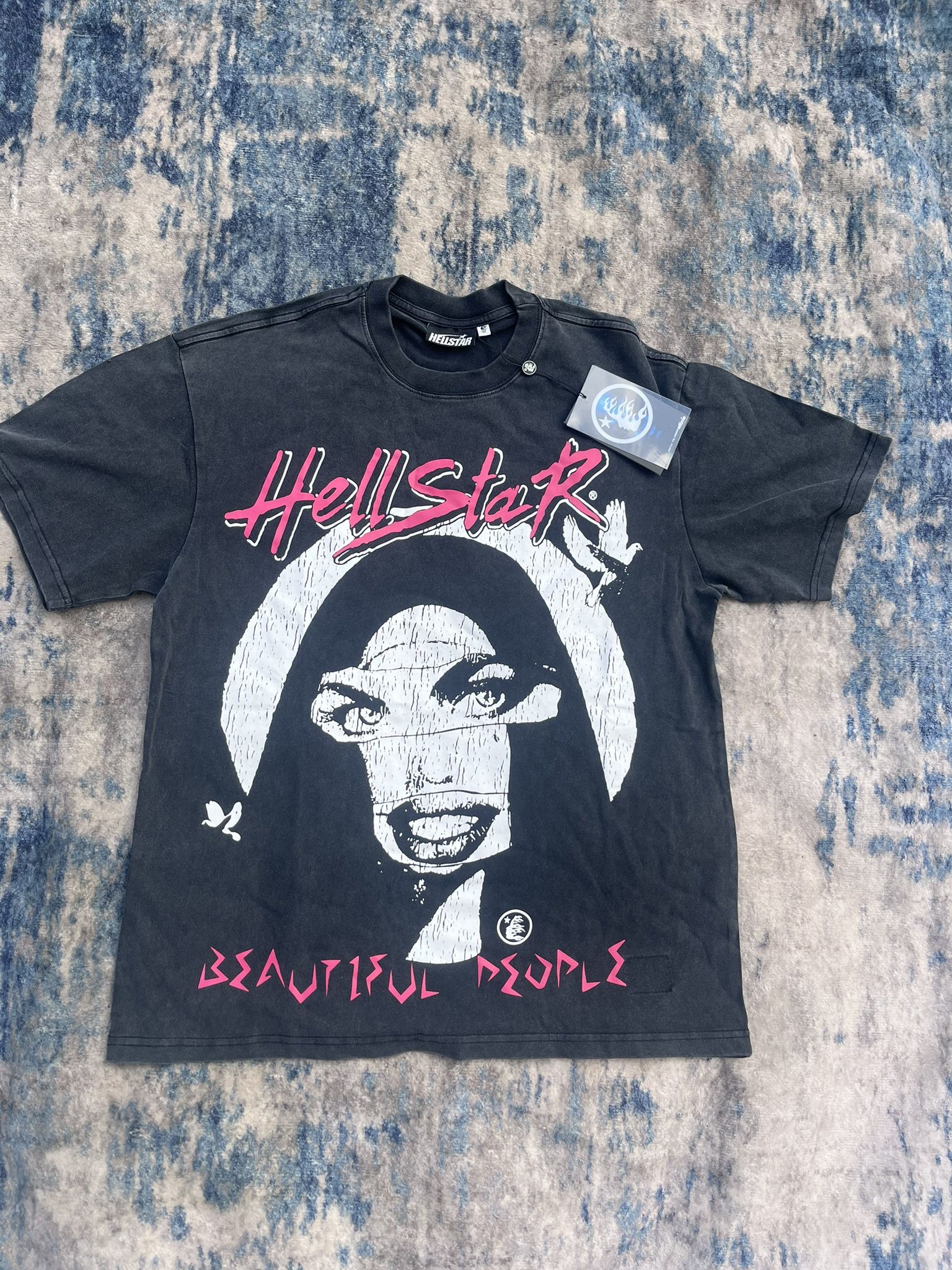 Brand New Medium Black Hellstar Tee – Limited Edition Streetwear!