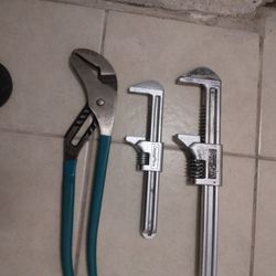 Crescent Wrenches And 20 Inch Chanel Lock