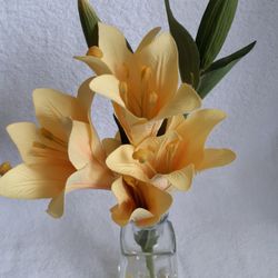 Yellow Daylily Flowers  - Artificial - In Vase