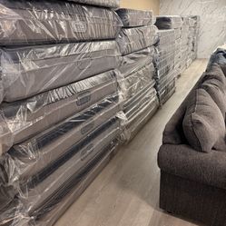 PILLOW TOP FOAM MATTRESSES TWIN $139 FULL $159 QUEEN $199 KING $249 