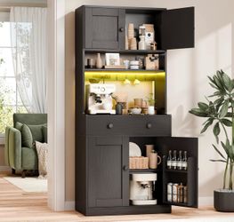 Kitchen pantry