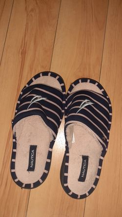 Nautica Female slippers