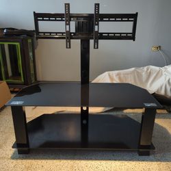 Entertainment Center Glass And Metal For TV. Hablo Español.