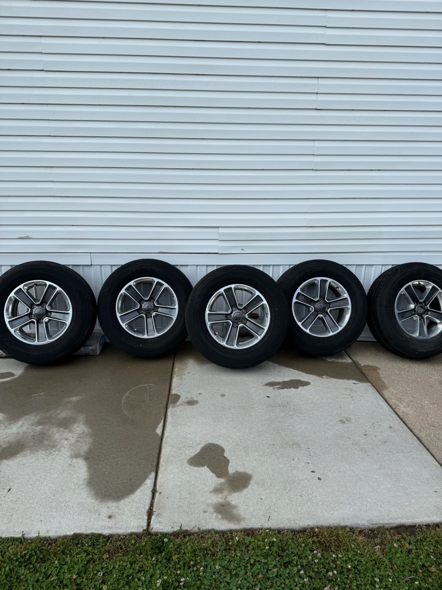 5 Jeep Wrangler tires and wheels