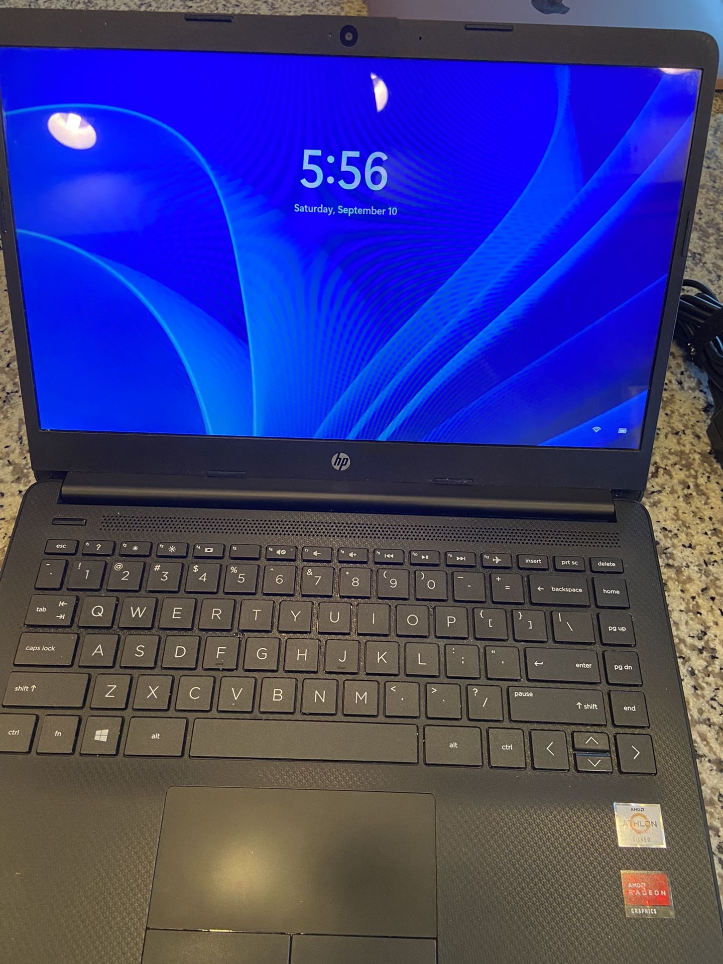 Hp 14 laptop 14 dk1013dx hd 4gb ram 128gb ssd very good condition