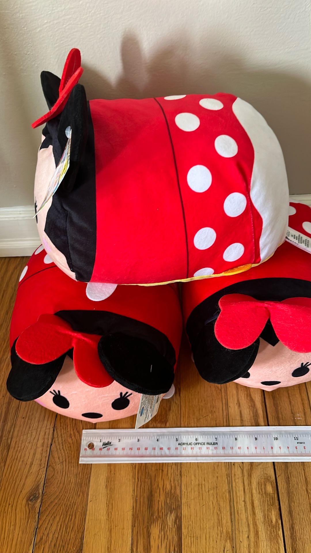 2 NEW Disney tsum-tsums Toys 15101