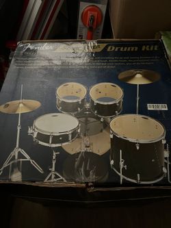 Fender Starcaster Drum kit