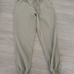 Women’s Lululemon Joggers Size 8