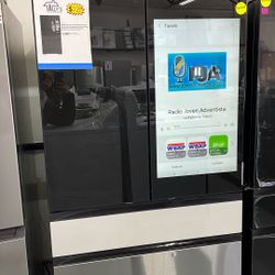 Samsung Family Hub Refrigerator French Door  