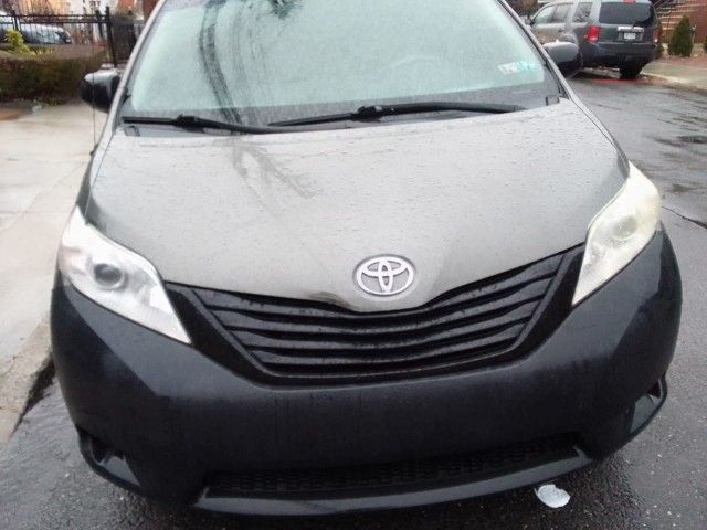 2011 Toyota Sienna