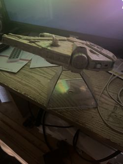 Millennium Falcon Speaker