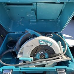 Makita Circular Saw