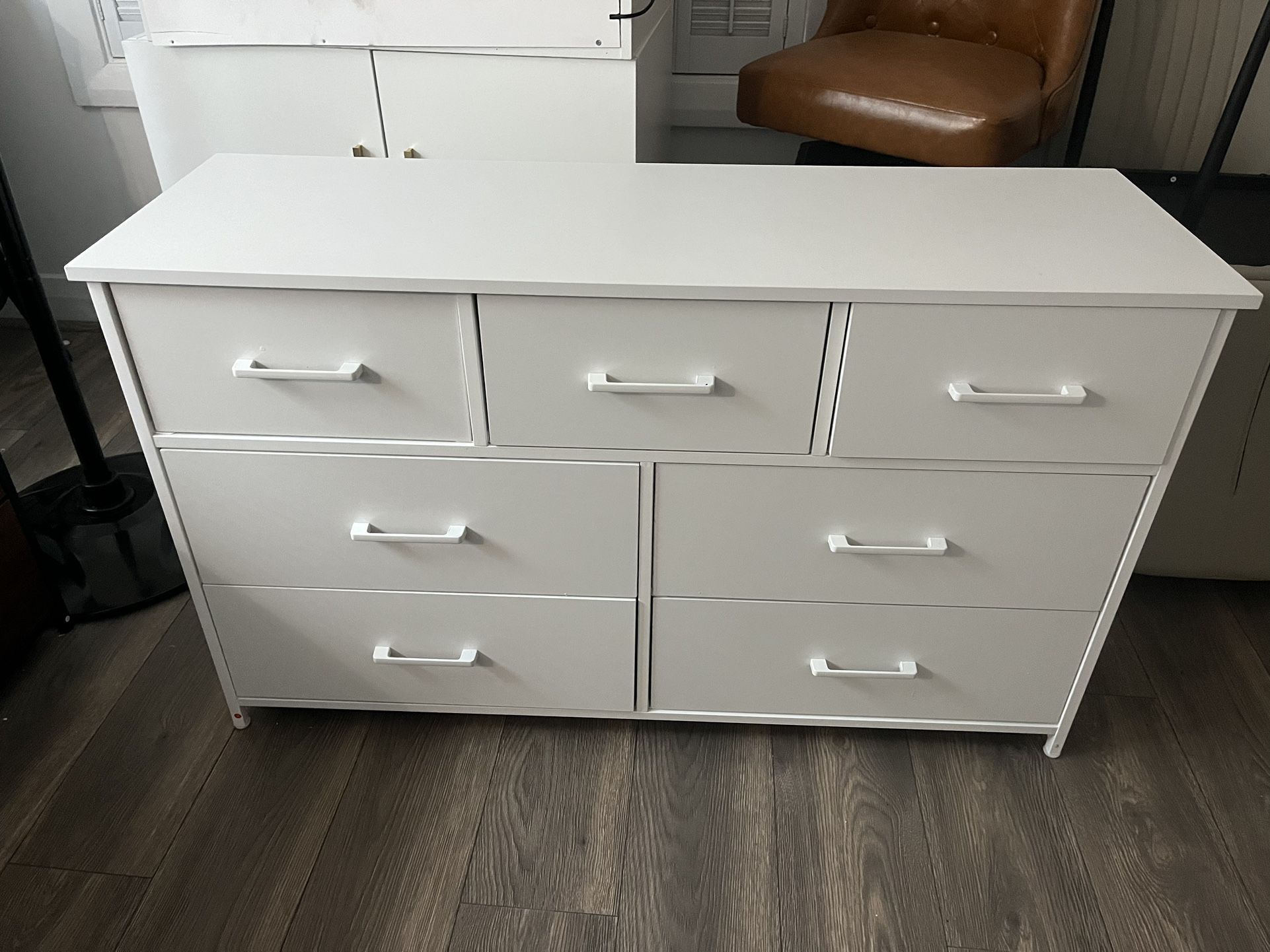 7 Drawer White Dresser, Industrial Wood Storage Dressers & Chests of Drawers with Sturdy Steel Frame, White Dresser for Bedroom,White