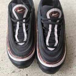 Nike Women Black Shoe 7