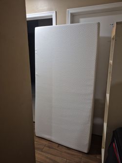 Twin mattress