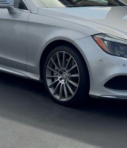 19 inch Mercedes OEM wheels