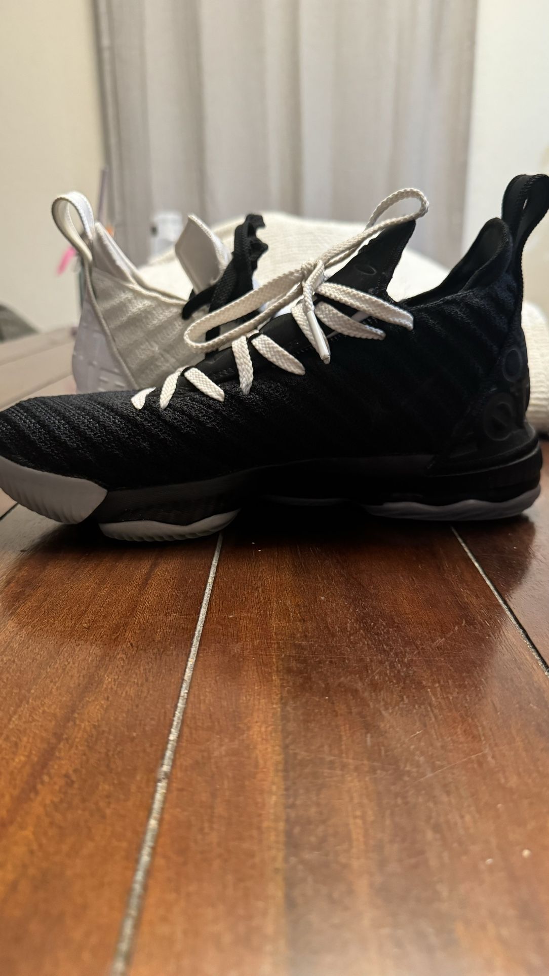 NIKE Equality Court Shoe Athletic shoes & Sneakers