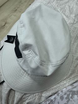 Adidas bucket hat