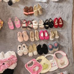  Baby Girls Clothes 9-12 Over 100 Pc