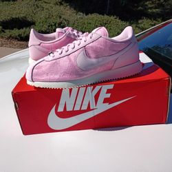 Nike Cortez Multiple Sizes Read Entire Description