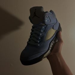 Jordan 5 UNC