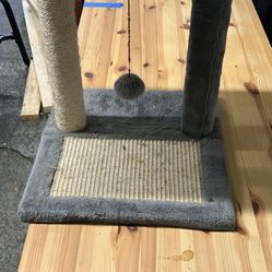17”h cat tree