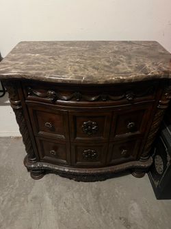 Night stand and mirror
