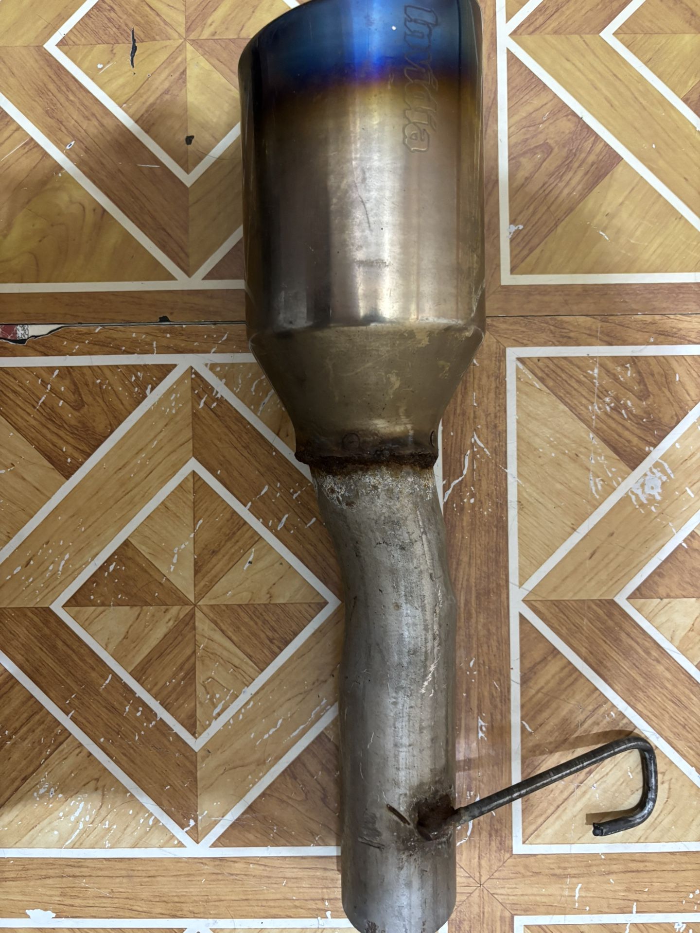 Muffler