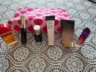Estee Lauder bundle with red door and Givenchy minis.  All new