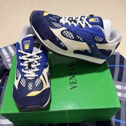 Bottega Sneakers Size 43(9.5)