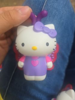 Hello kitty figure