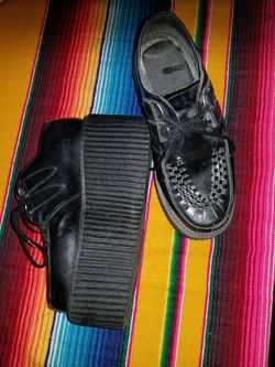 Black Creeper double stack shoe size 5 men 7women