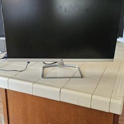 27" HP MONITOR 