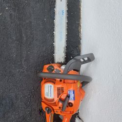Husquava Chain Saw
