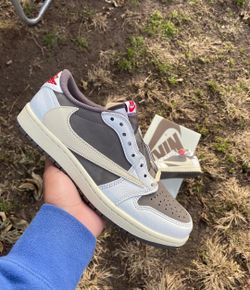 Travis Scott Nike Jordan 1 Low Reverse Mocha