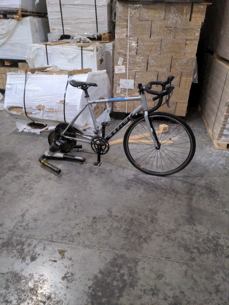 Lemond Revolution Bike Trainer With Trek Bike