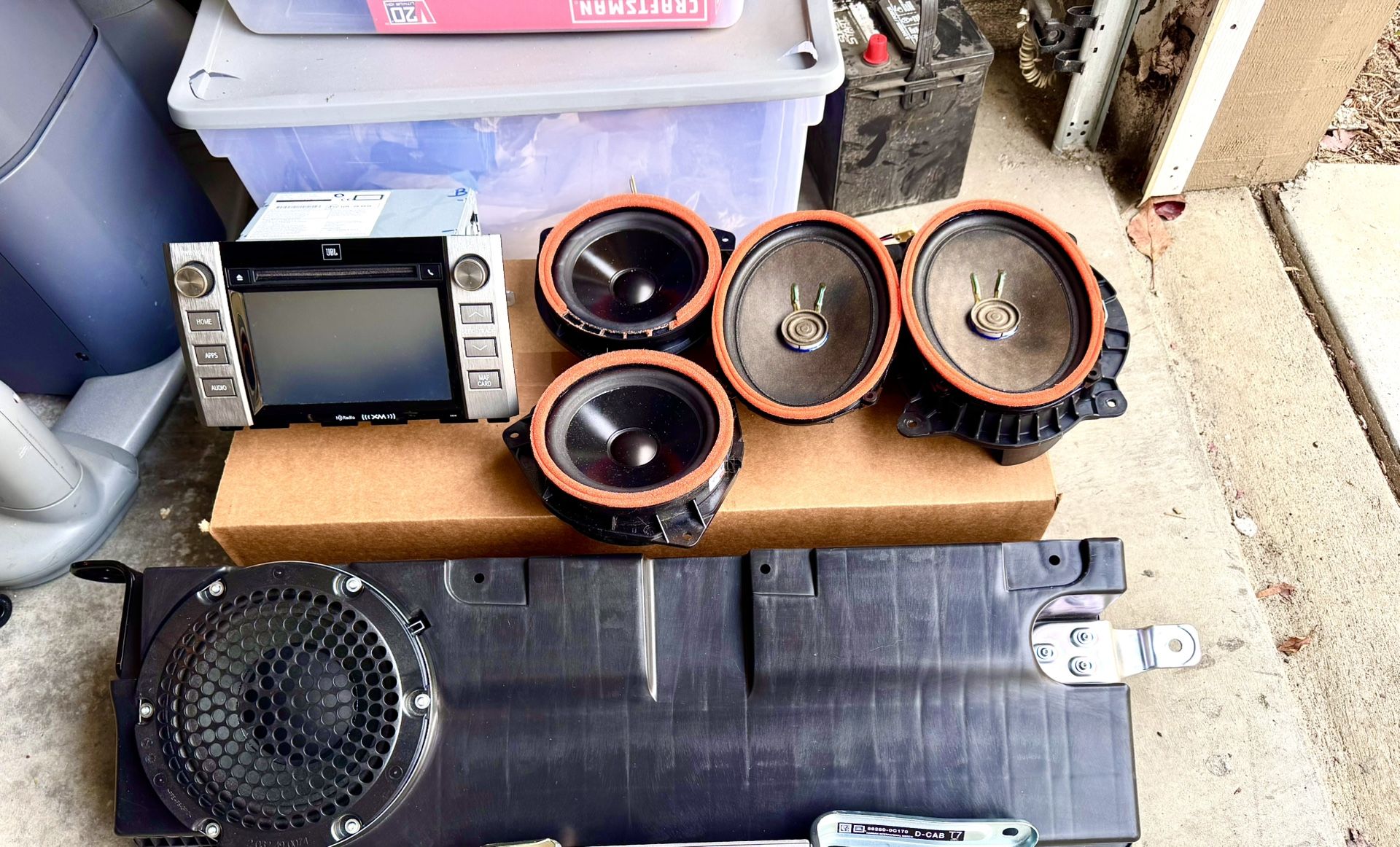 Toyota Tundra Stereo JBL