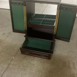 Jewelry Box / Case 
