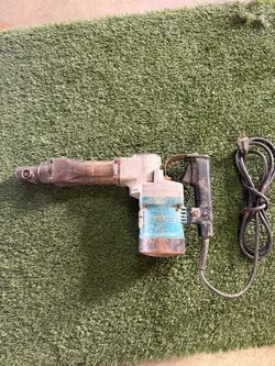 Makita demolition drill