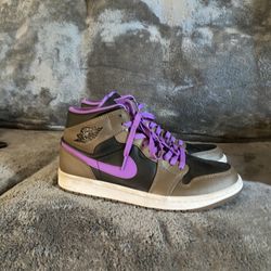 Air Jordan 1 MID “Palomino”