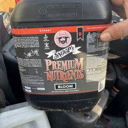 Bloom Grow Nutrients Plants Snoop 