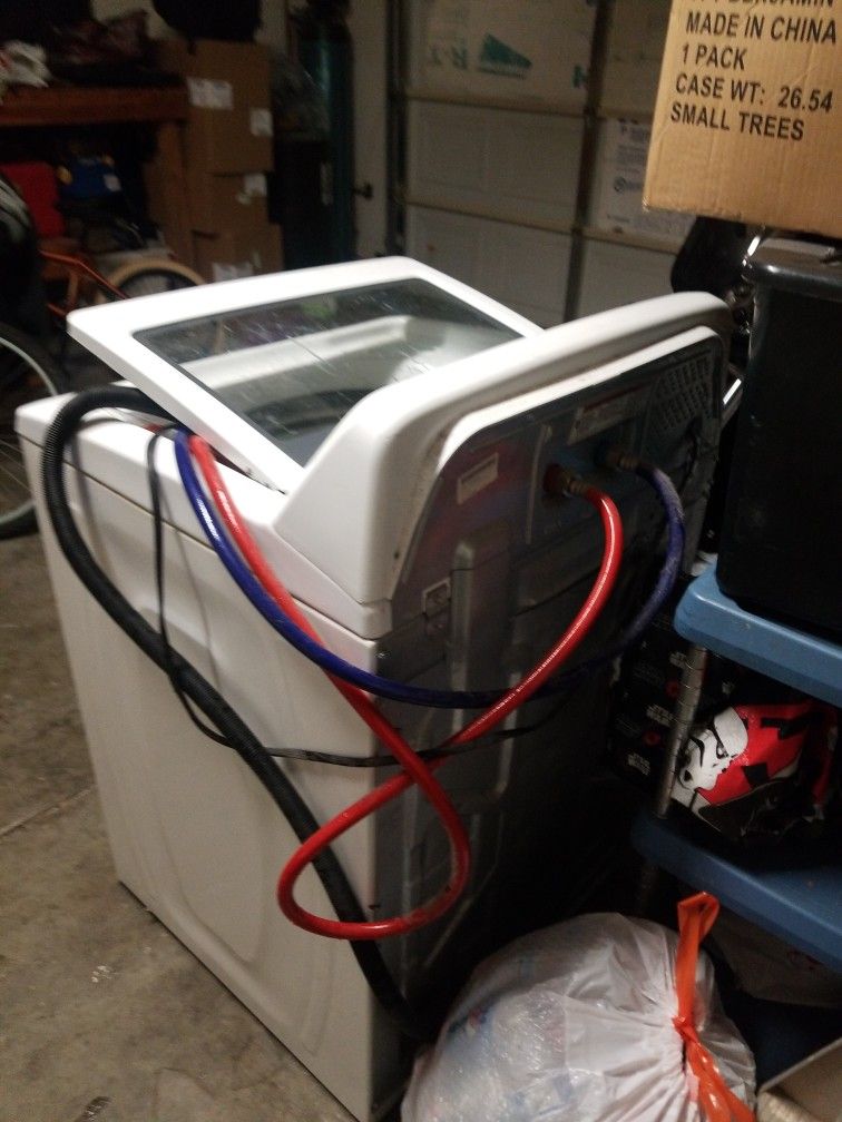 Maytag Bravos X Washing Machine for Sale in Moreno Valley, CA OfferUp